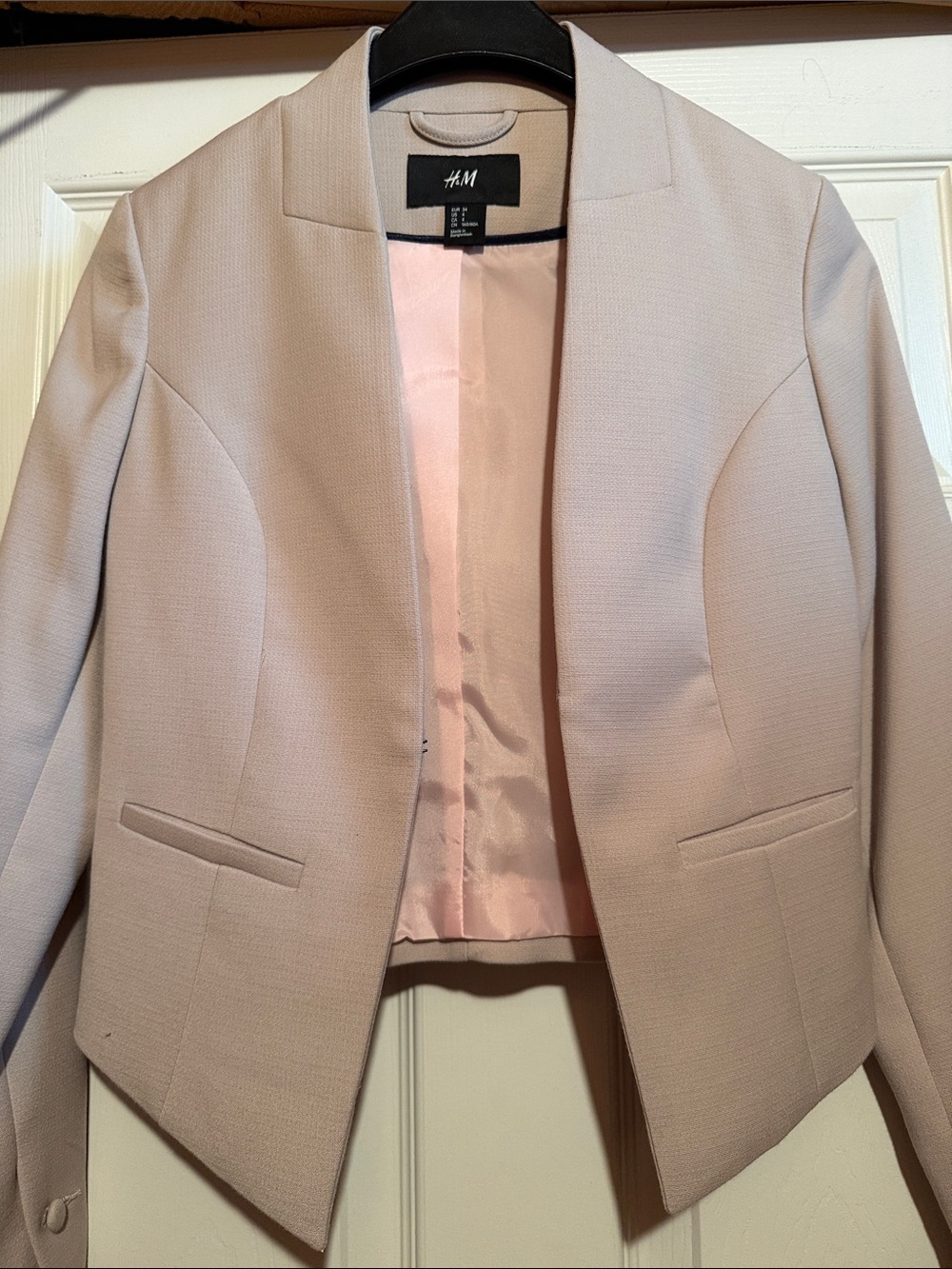 Like New . H&M Women's Light Blush Open-Front Cropped Blazer